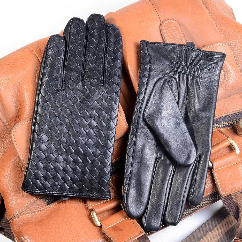 Mens 100 Real Leather Winter Warm Classical Woven Design Lambskin Goatskin Classical Driving Riding Short GlovesW251111