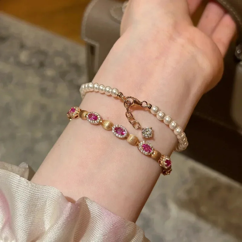 Creative inlaid ruby bracelet suitable for women exquisite high-quality smooth fashionable oval brush bracelet wedding jewelry 250409