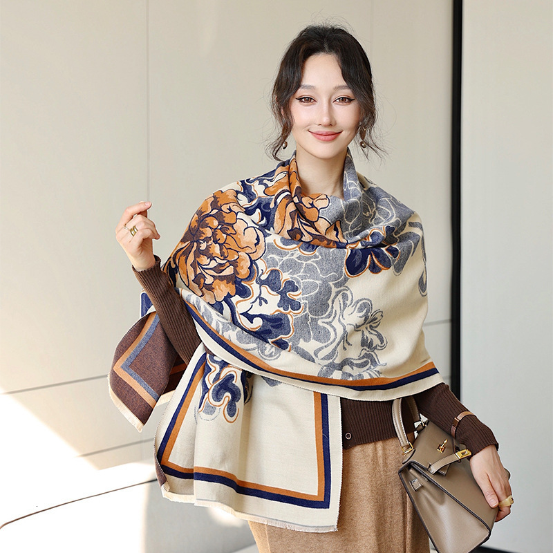 National Style Peony Winter Scarf for Women, Warm Double-Sided Thickened Retro Shawl, New Fashionable High-End Neck Warmer