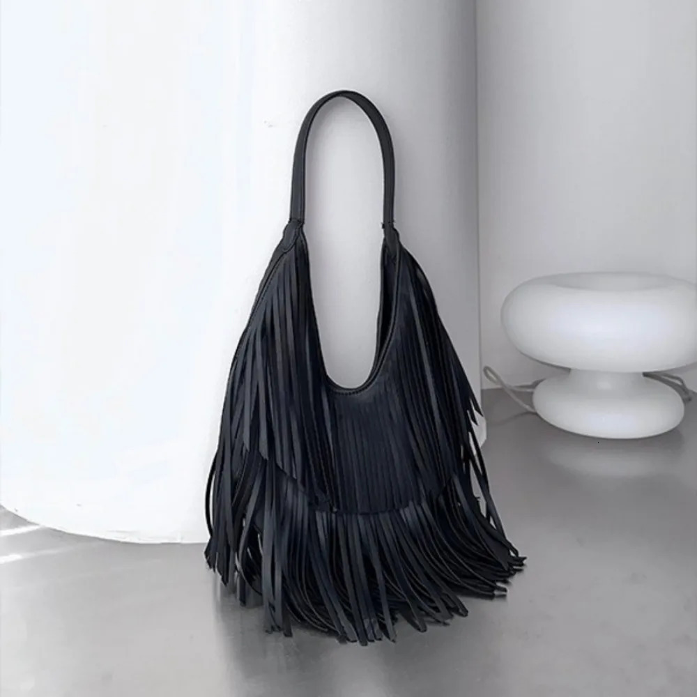 Fashionable PU Leather Long Tassels Handbag Cross Body Hobo Style Hobo Bag Armpit Bag Outdoor Activities 251110