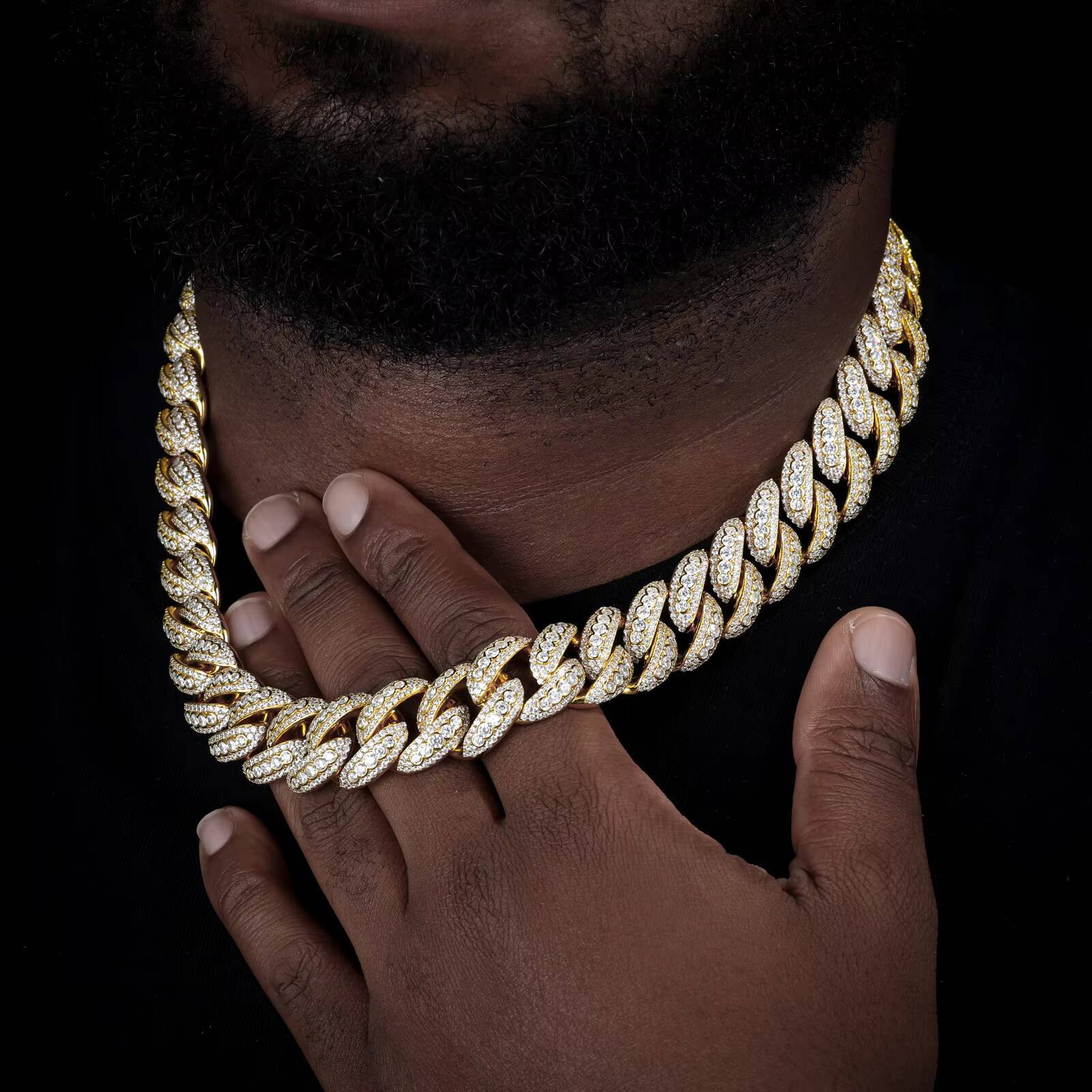 New Arrival Hip Hop Jewelry Wholesale 18mm Gold Plated Brass Bezel Setting 5A Moissanite Diamond Cuban Link Chain for Men