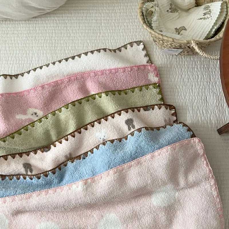 High-Quty Milk Velvet Cartoon Blanket Leisure Office Sofa Throw Blanket for All Seasons Luxury Skin-Friendly Soft Nap Shawl C251111