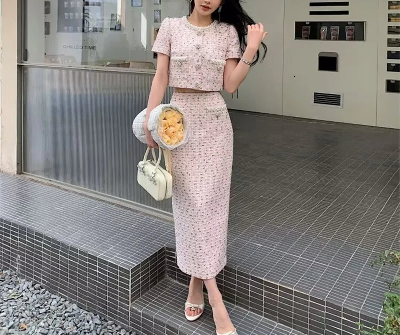 SS Fashion Tweed Women Two Pieces Sets Short Coat Midi Skirt With Beedings 251106