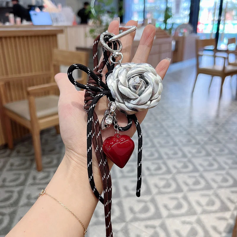 Handmade Camellia Flowers Personalized Heart Keychain Creative Simple Diy Rope Pendant Tassels Trendy Accessory Gifts 251110