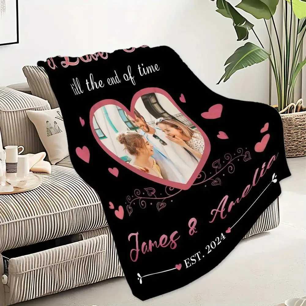 Custom photo blanket - retro flannel heart-shaped patternall seasons family gift - Christmas and anniversary blanketsouvenir C251111
