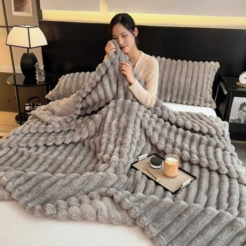 2025 Artificial Rabbit Plush Warm Blanket for Bed Soft Coral Fleece Sofa Throw Blanket Comfortable Thicken Bed Sheet C251111