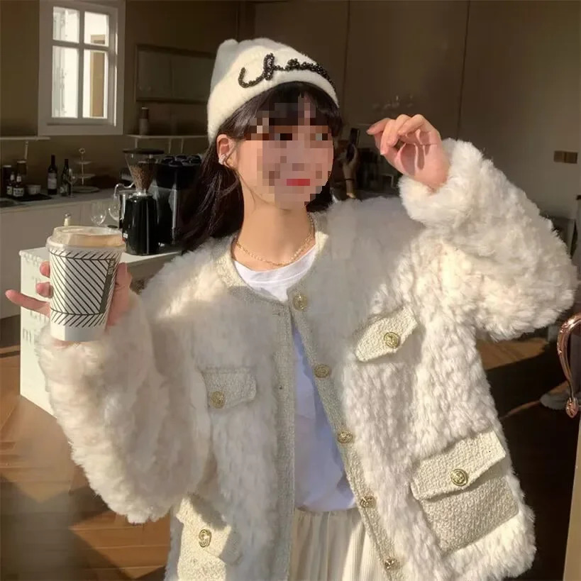 Lamb Fur Jacket Women Thickened Fluffy Loose Outerwear Autumn Winter Style Versatile Casual Polyester Fiber Coat 251103
