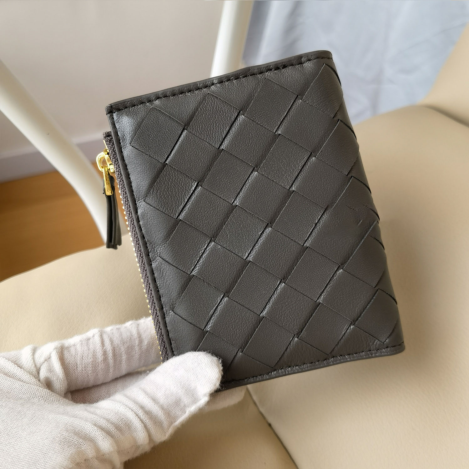 Sheepskin hand-woven short wallet coin purse zipper bag genuine leather billfold card holder integrated storage bag trendy