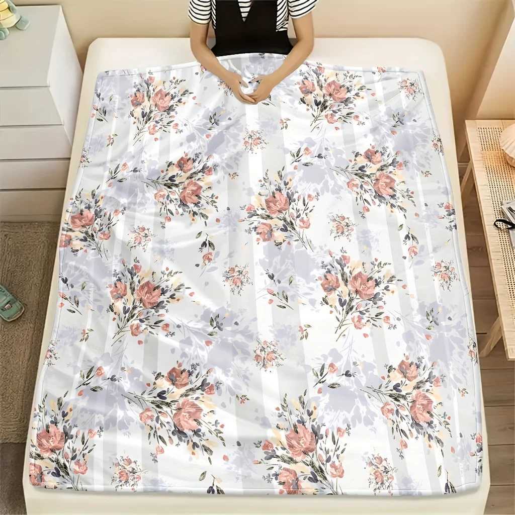 1pc Floral Printed Wool Blanket - Polyester Fabric Machine Washable Suitable for Bedroom Living Room Sofa Decoration C251111