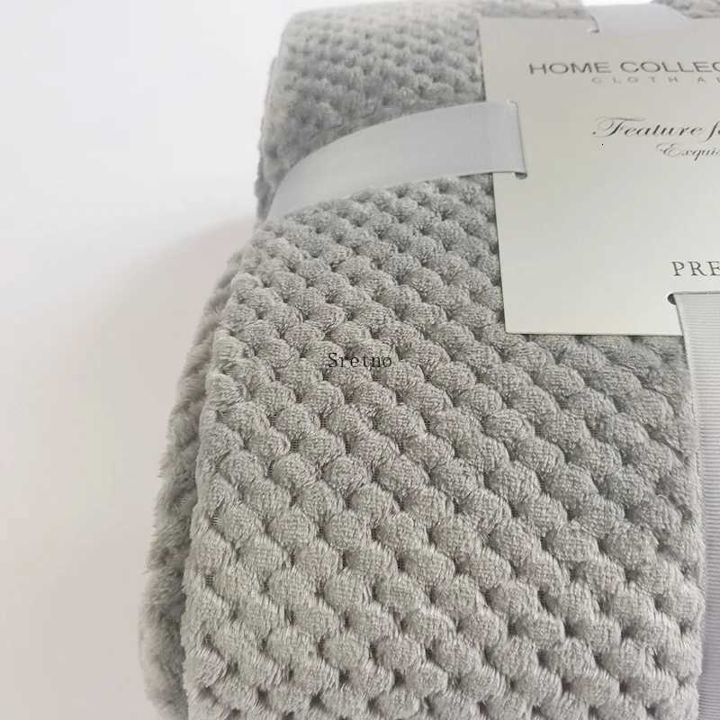 Solid Color Coral Fleece Stitch Blanket Falei Velvet Pineapple Grid Sofa Blankets Pet Sleep Throw Blanket Mantas De Invierno C251111