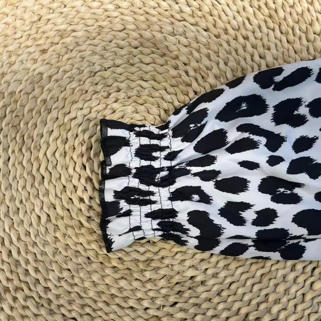 Womens springsummer casual leopard print single shoulder long sleeved Tshirt 250411Z