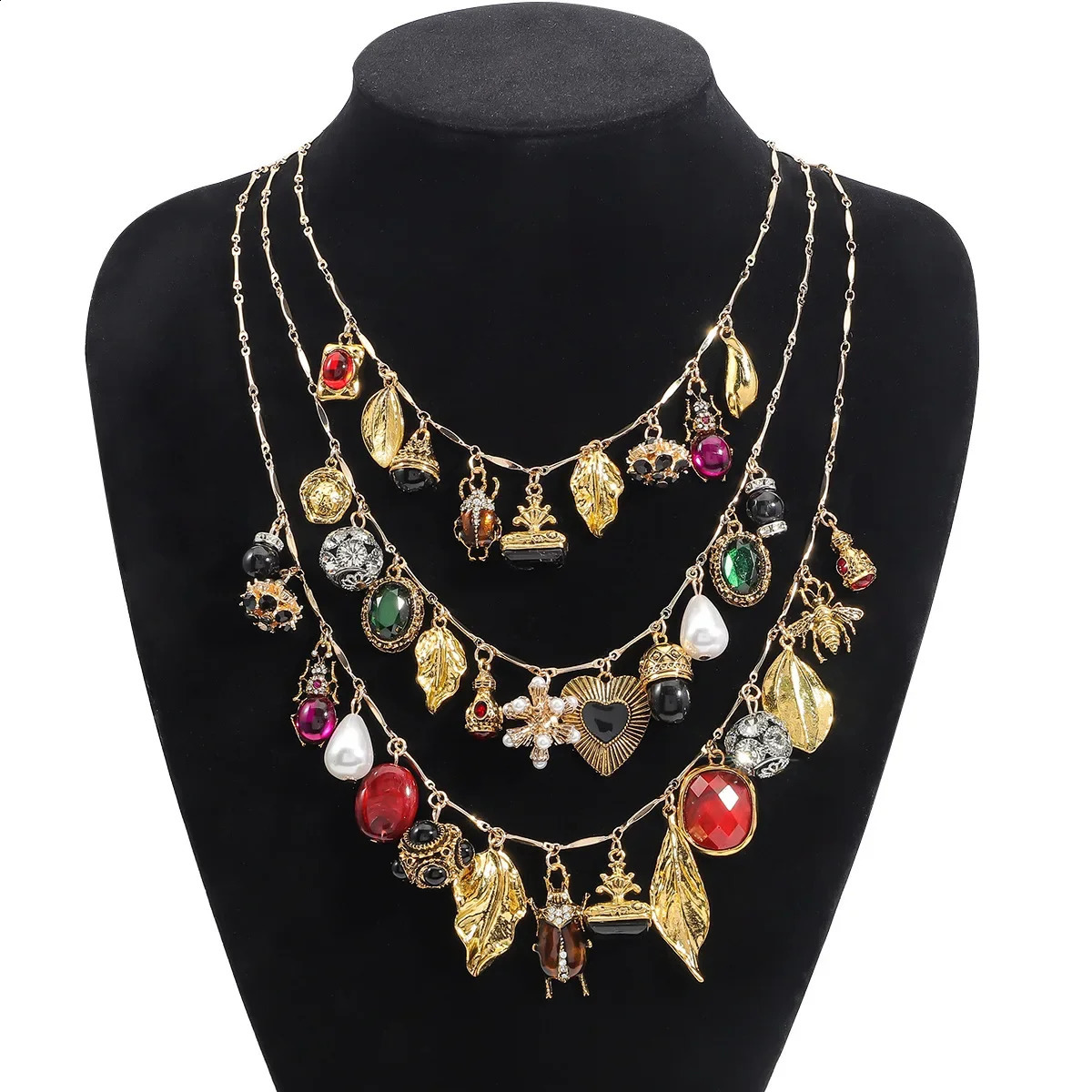 Multi layered female retro insect leaf heart-shaped flower geometric pendant necklace 250409