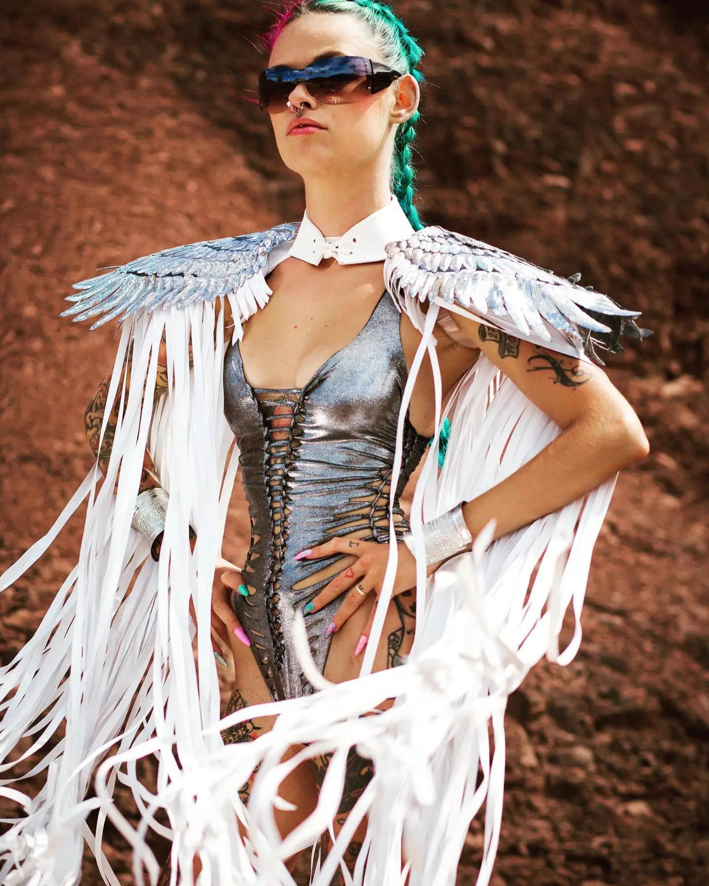 Sparkly Wing edge fringe patch work shawl womens retro roleplaying Bohemian cardigan wool sweater cape streetwear 2024 250408