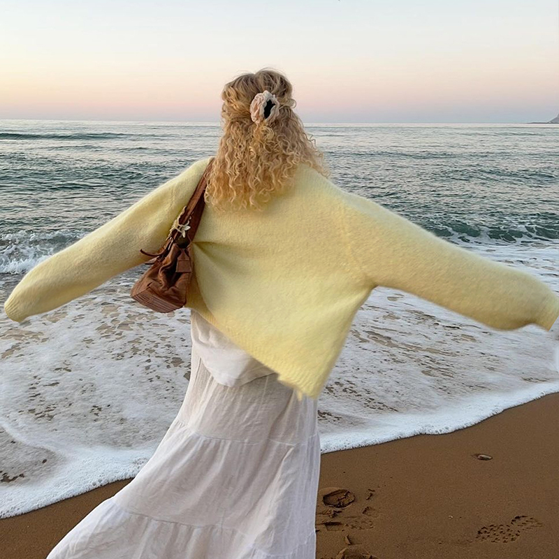 Fall women clothes, women's solid color sweater casual street fashion versatile blouse round neck placket pearl buttons loose---NBJ096