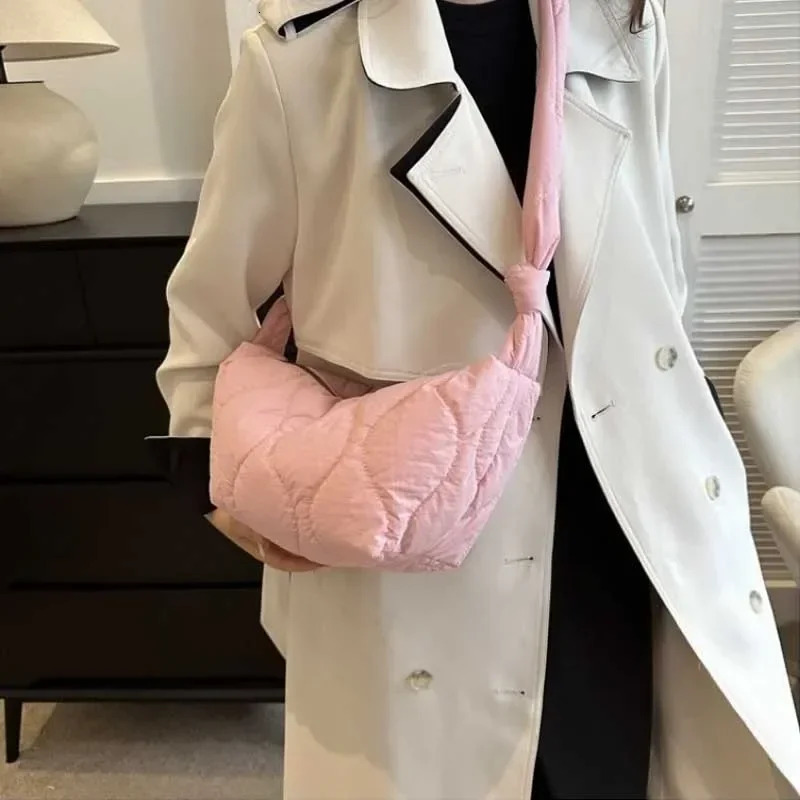 Puffer Shoulder Bag for Women Soft Down Cotton Padded Tote Handbag Purse Quilted Cross Body Solid Color Bubbles Cloud 251110