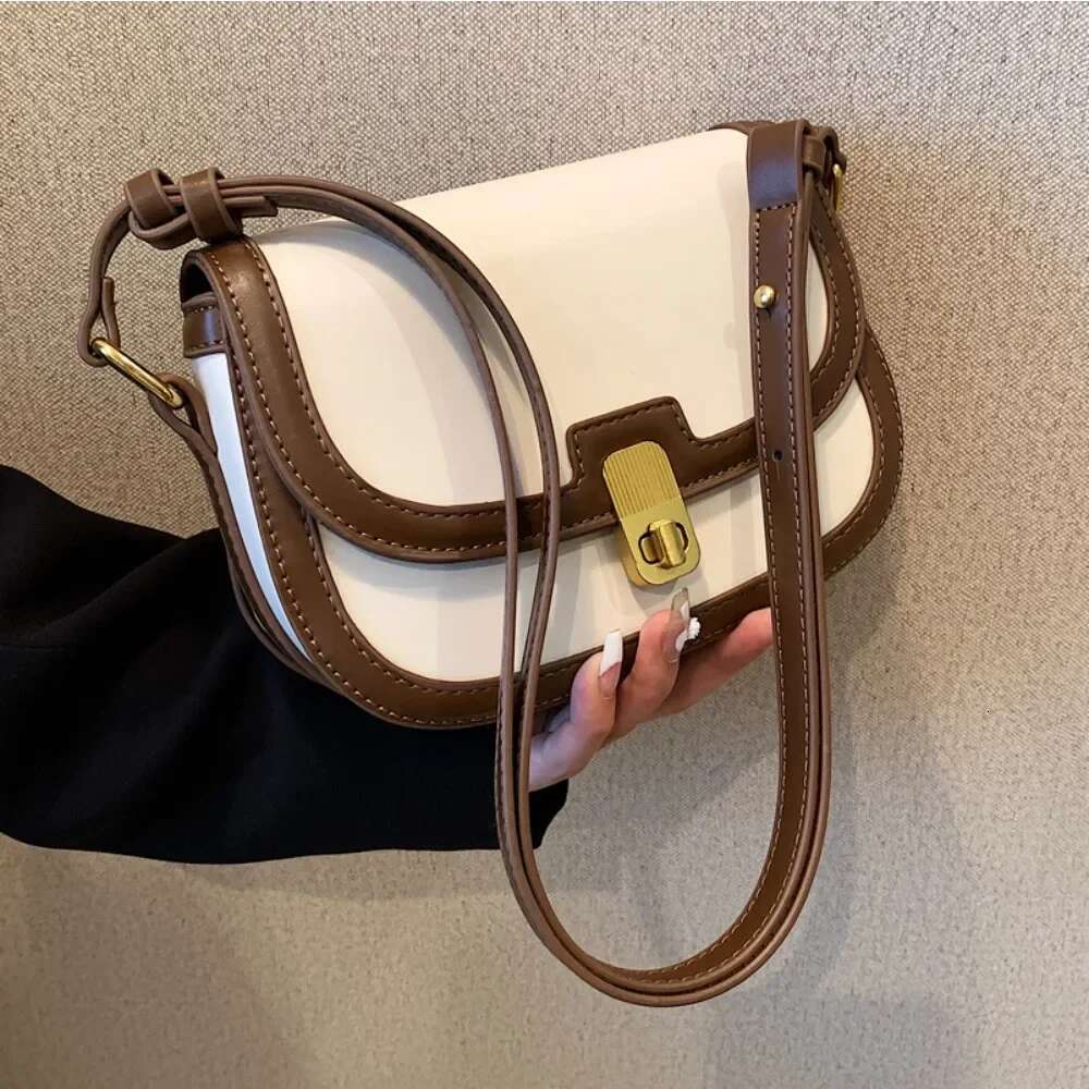 2025 new fashionable shoulder retro texture designer women's casual multifunctional crossbody bag trend shoulder bag3