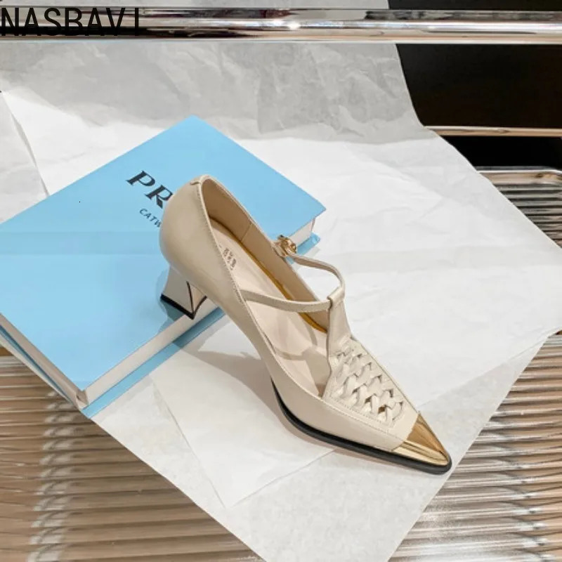 Vintage Polished Pointed Toe Women Cow Leather Pumps Thin Heels Pointed Toe Buckle Strap Big Size 34-40 Handmade 251110