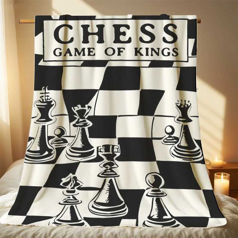 1pc Chess-Themed Blanket - King Queen Pieces with Checkmate Design Soft All-Season Throw for Chess Lovers Black White C251111