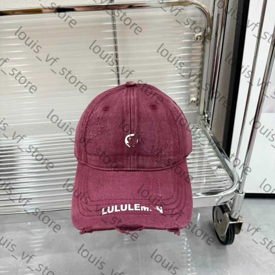 Hat for Women with Holes and Broken Old Baseball Men Street Shading Sun Protection Personalized Duckbill New H250411