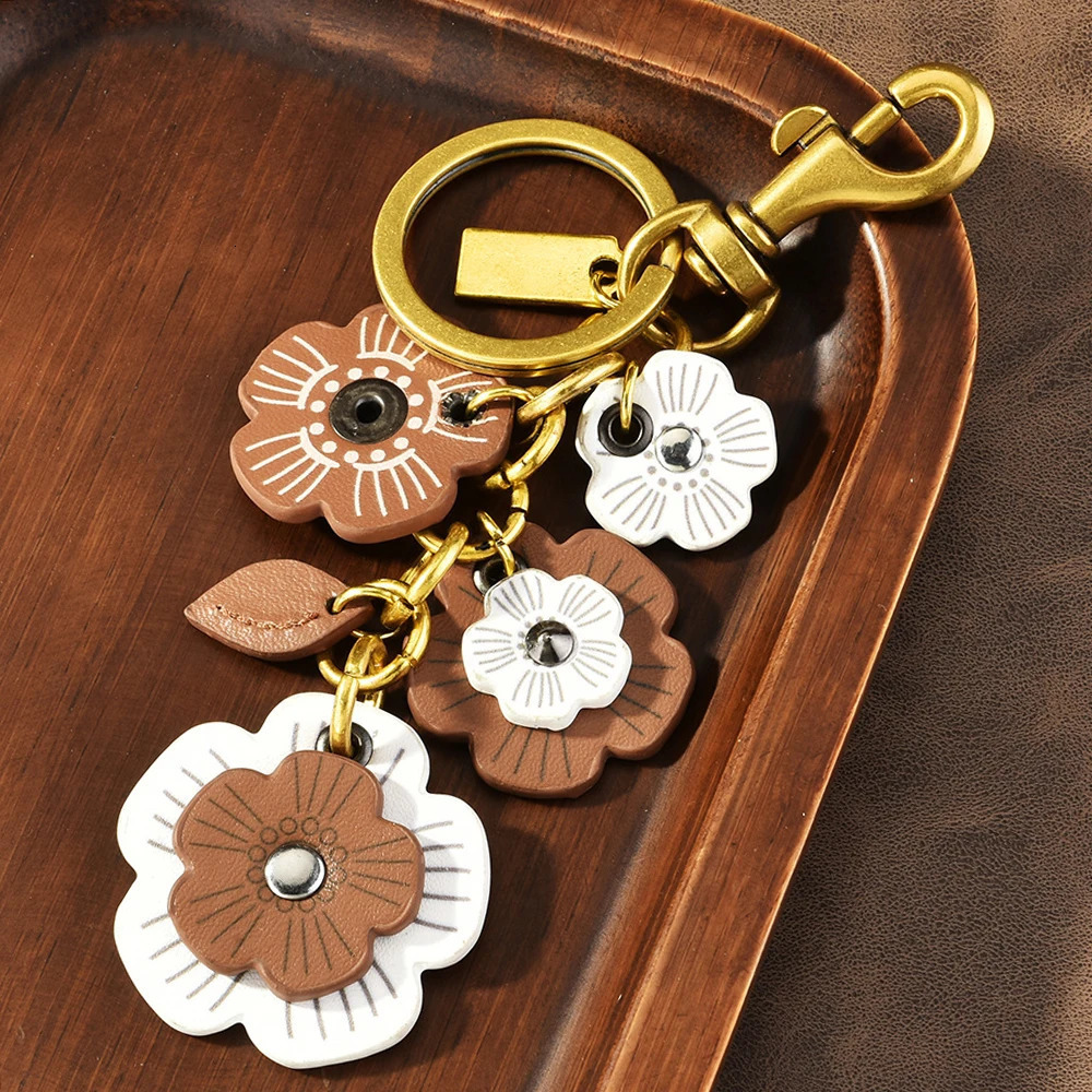 Charm Flower Keychain Many Plum Bossom Leather Pendants Keyring for Women Girls Bag Backpack Key Chian Accessories Gifts 251110