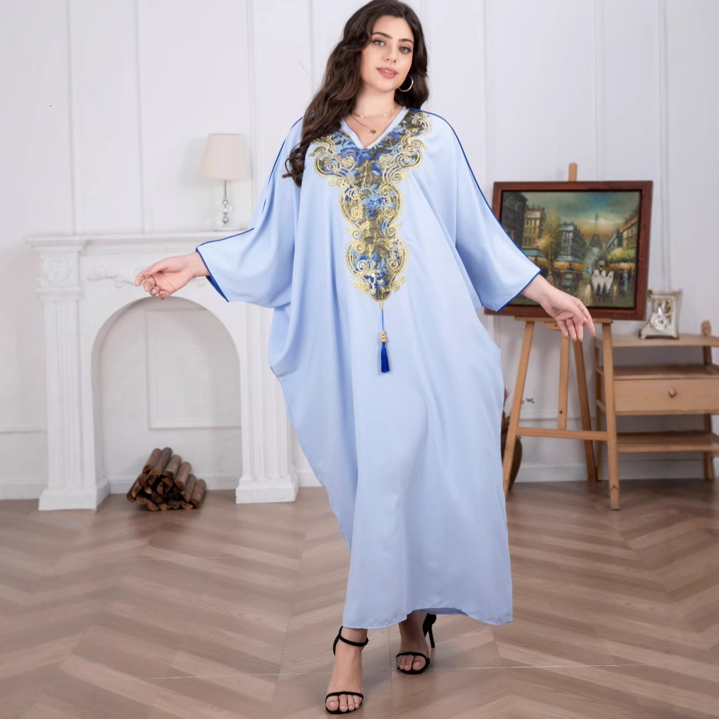 Indonesian women's V-neck tassel temperament Arabic robe embroidered dress