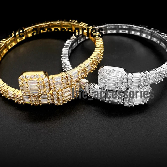 Hiphop Bracelet 925 Sterling Silver Gold Plated Hand Setting Customized Iced Out VVS Baguette Moissanite Bangle