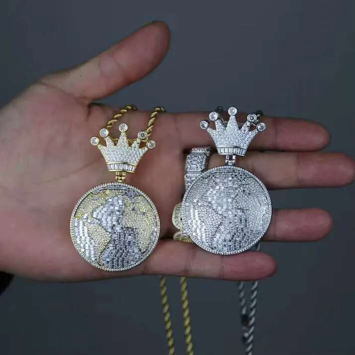Custom Necklace VVS Dia Mossanite World Design Moissanite Pendant With Iced Out Chain