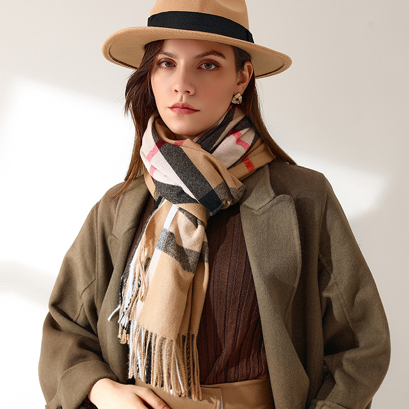 new Free delivery scarf Solid color scarf with simple decoration comfortable casual commuting warm scarf