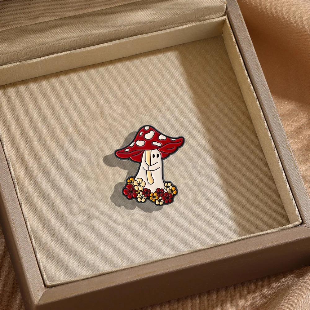 Christmas Tree Brooch Unisex Cartoon Alloy Badge Creative Versatile Clothing Backpack Scarf Accessories 251103