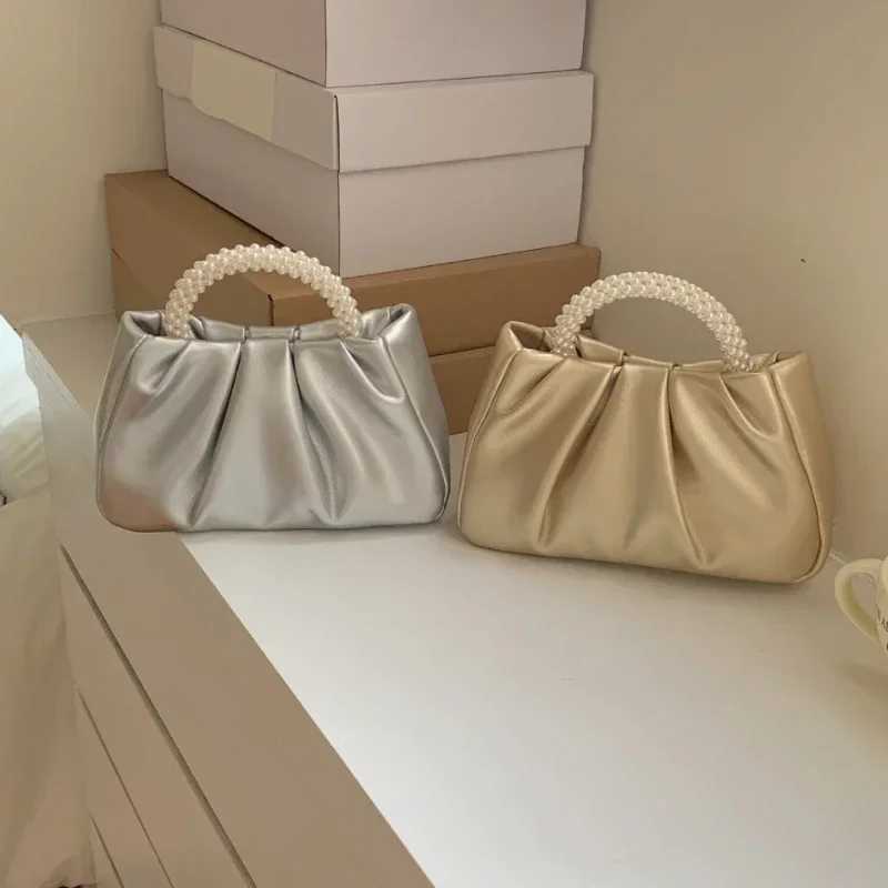 Fashion Pearl Handle Womens Dinner Clutch Wallet Handbag Luxury Design Womens Square Shoulder Bag Womens Little Messenger BagT25041133
