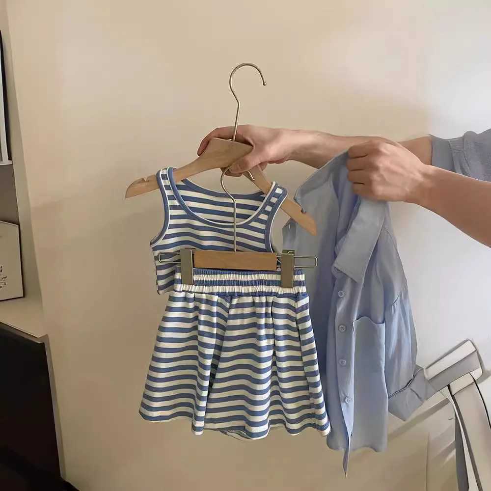 Childrens clothing set long sleeved shirt+striped vest+shorts 3-piece set for girls clothing set for 3 to 7 yearsXJ250410