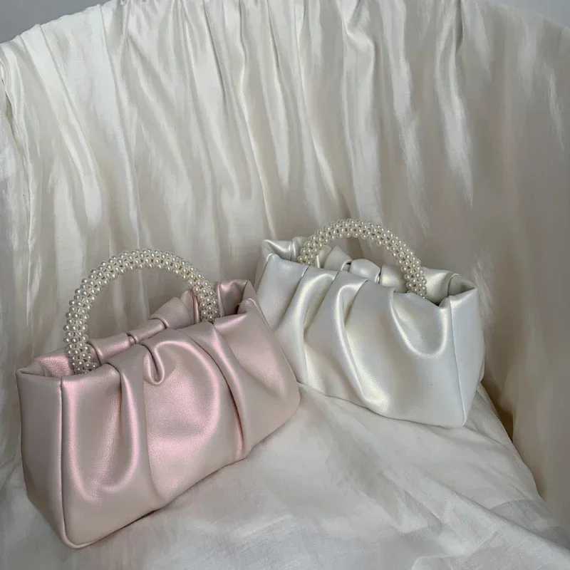 Fashion Pearl Handle Womens Dinner Clutch Wallet Handbag Luxury Design Womens Square Shoulder Bag Womens Little Messenger BagT25041133