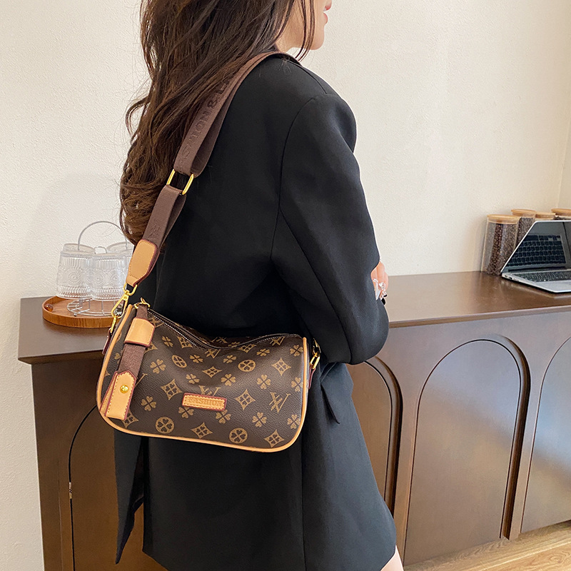 Designer handbag, printed crossbody bag, luxury tote, high-end new luxury handbag, vintage shoulder bag, trendy brand bag, spacious women's small