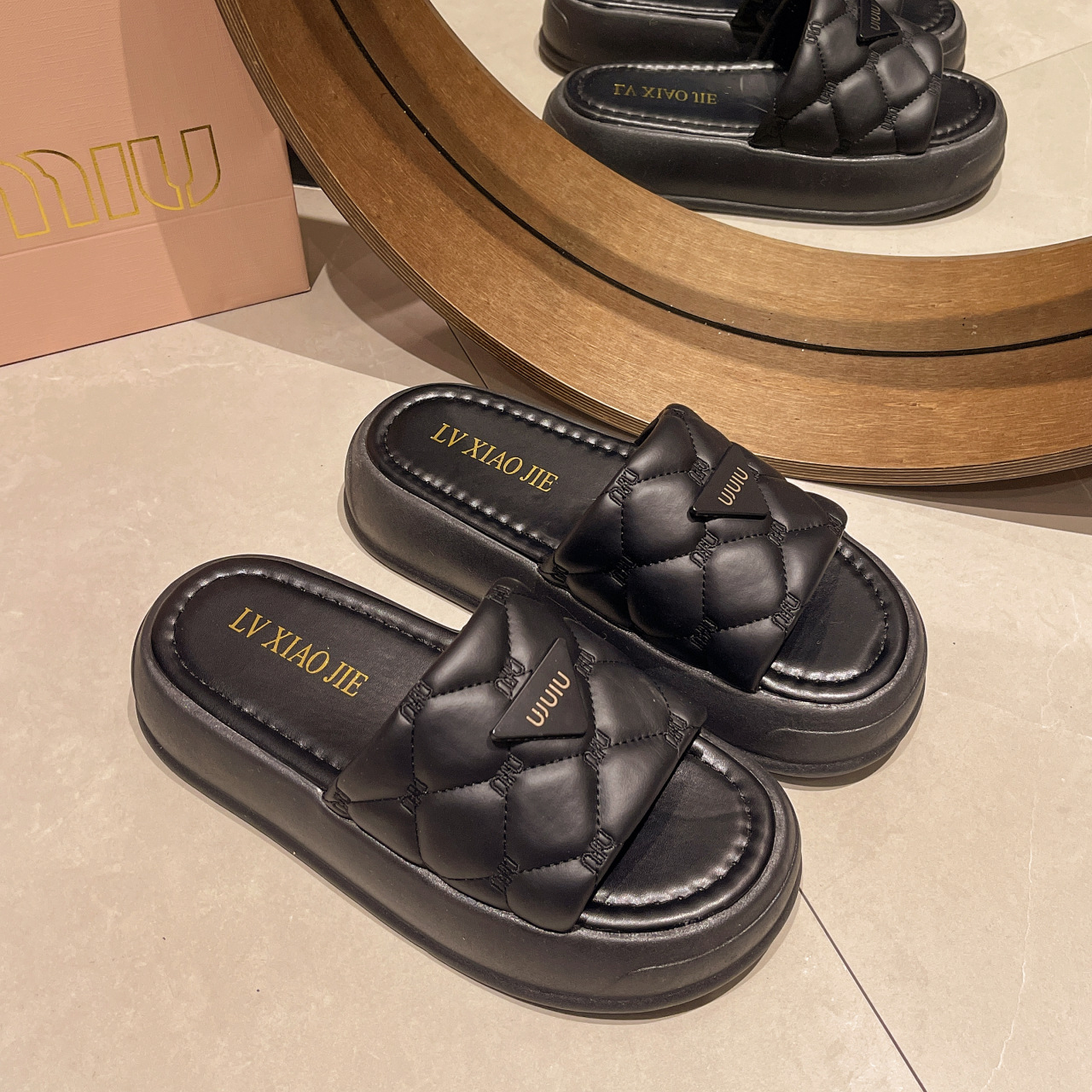 Free shipping designer slippers women black beige khaki comfortable breathable wear-resisting outdoor beach sandals 2025