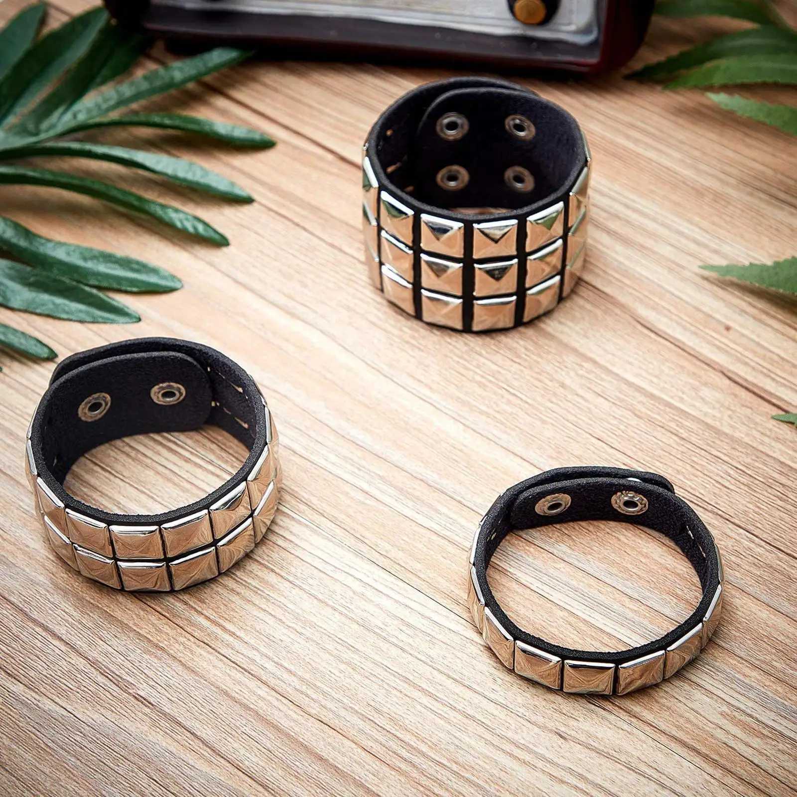 3Pcs Studded Punk Bracelets for Men Women Buckle Cuffs Pyramid Wristband Rivet Cuff Bangle Wear Proms Rock Costumes Black L251111