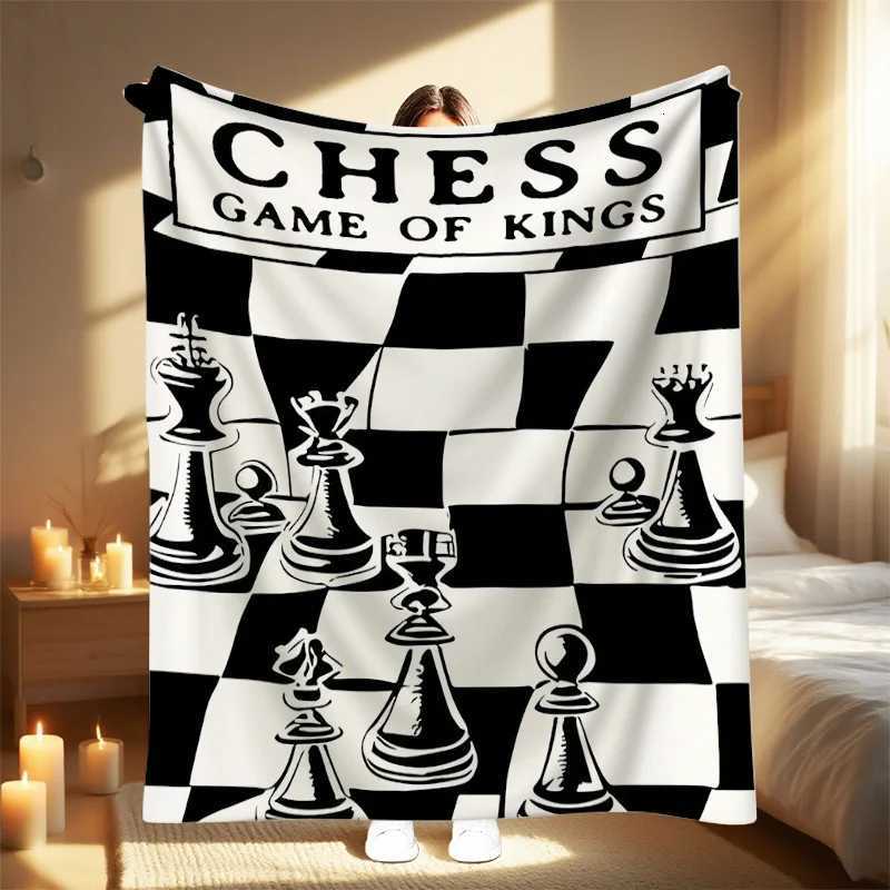1pc Chess-Themed Blanket - King Queen Pieces with Checkmate Design Soft All-Season Throw for Chess Lovers Black White C251111