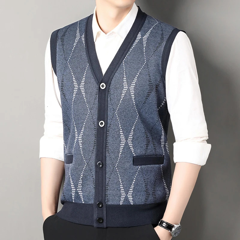 Classic Mens Cardigan Vest Loose Fit Comfortable Sweater Autumn Winter Warm Knit Jacket With Pockets Casual Coat For Middle Aged 251104