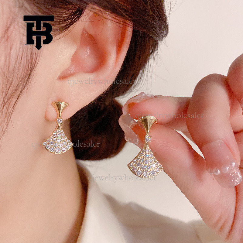 TB BHULAMTE Designer Full Diamond Fan-shaped Earrings S925 Silver Needle Luxurious Elegant Temperament Small Skirt Earrings Exquisite Shiny Women'