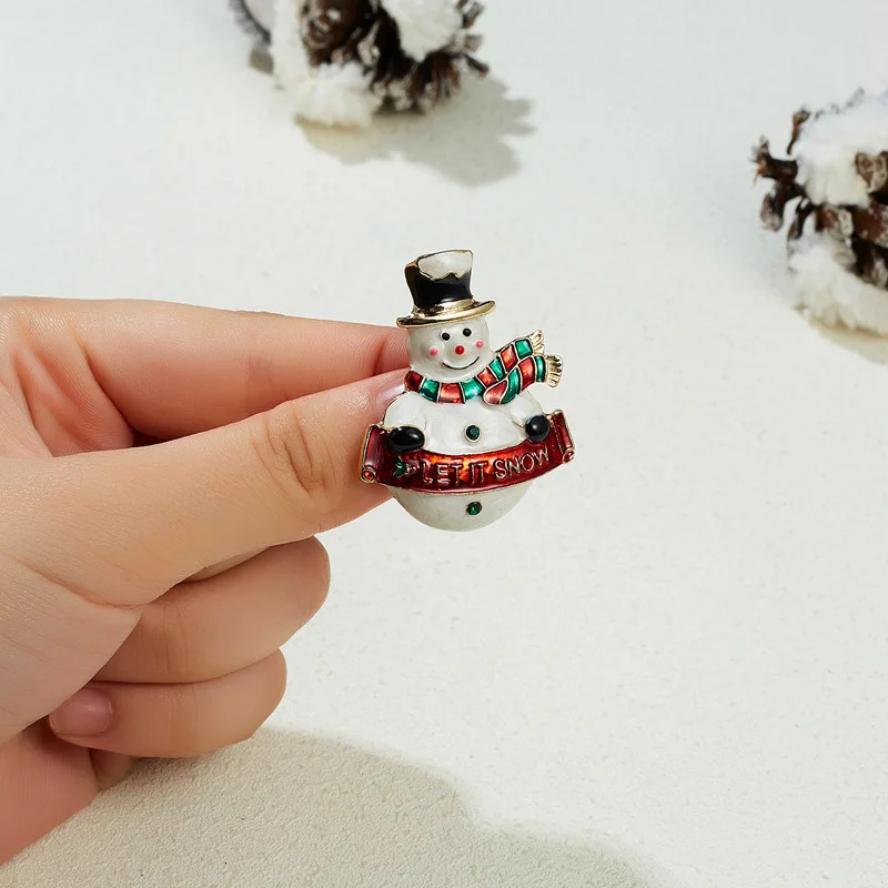 Year Christmas Brooch For Women Fashion Snowman Santa Claus Tree Deer Bell Hat Enamel Cute Jewelry Kids Gifts 251103