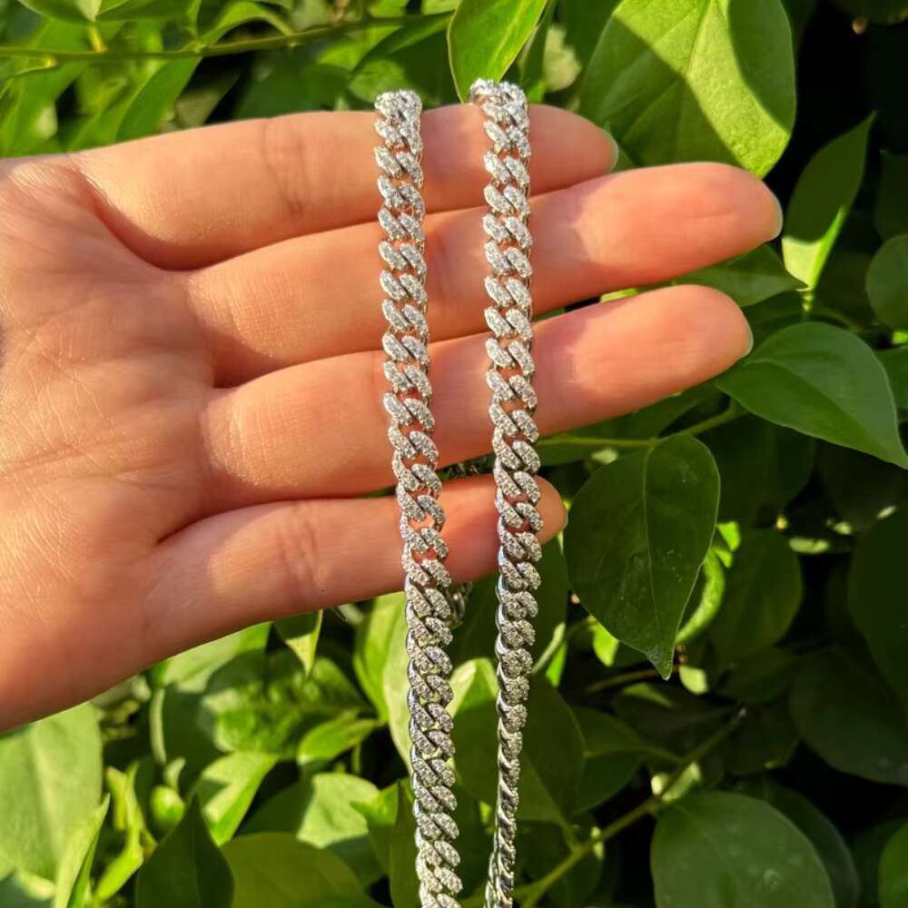 Customize 8mm Cuban Link Chain Iced Out VVS Moissanite Diamond 925 Silver Moissanite Cuban Chain