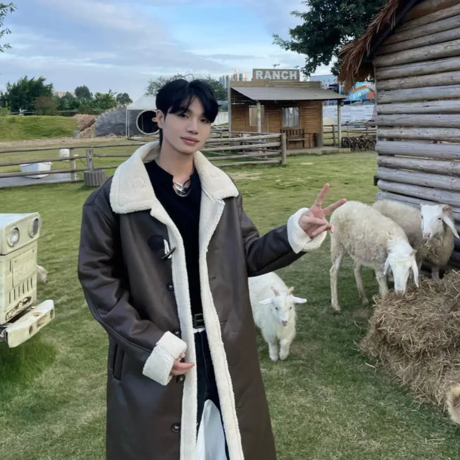 Trend Warm Long Trench Coat Mens Winter Faux Fur Lined Jacket Thicken Warm Versatile Faux Fur Coat PU Leather Overcoat 251110