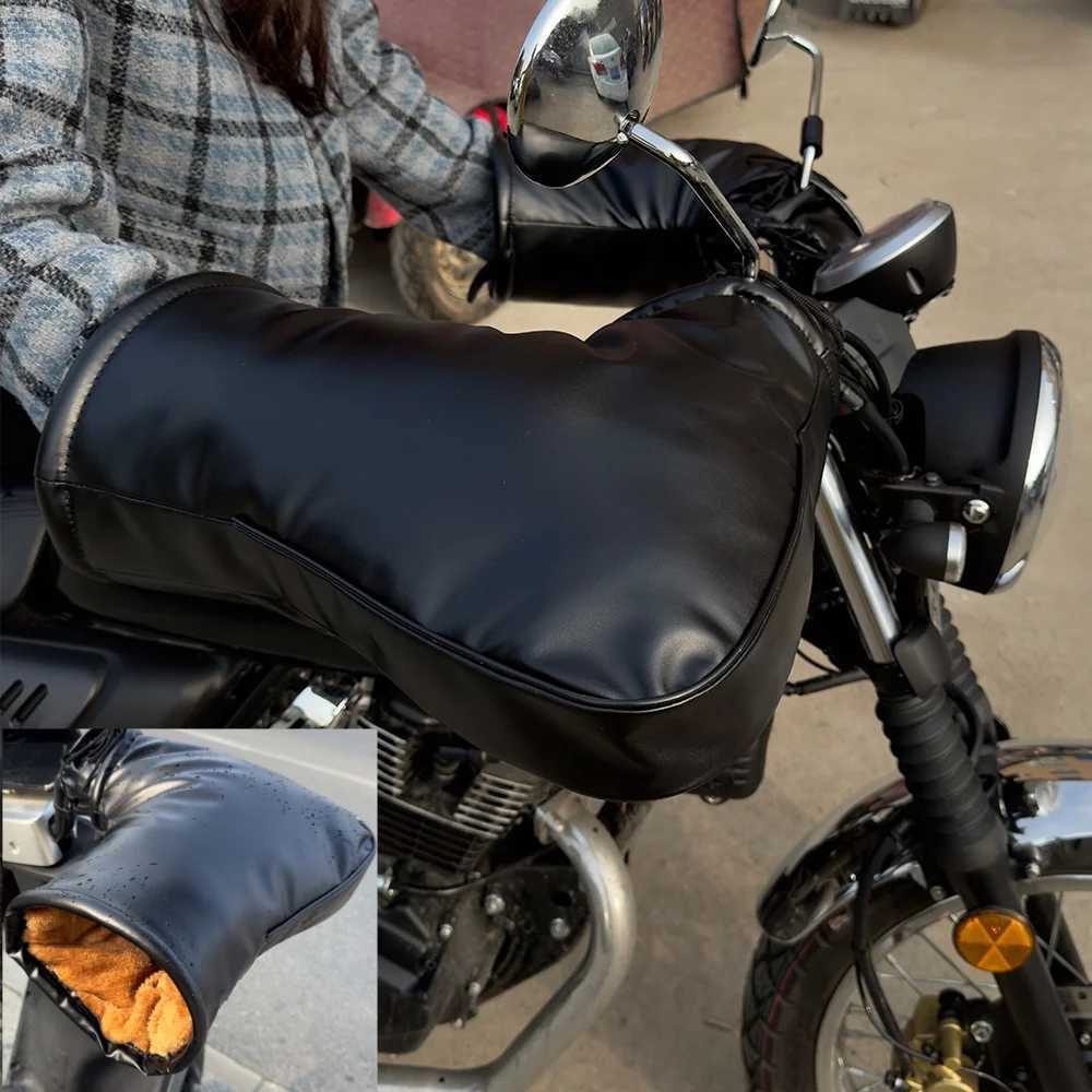 Motorcycle waterproof PU handlebar cover winter battery car windshield gloves warm handle thickening to keep warm and cold-proof S25118