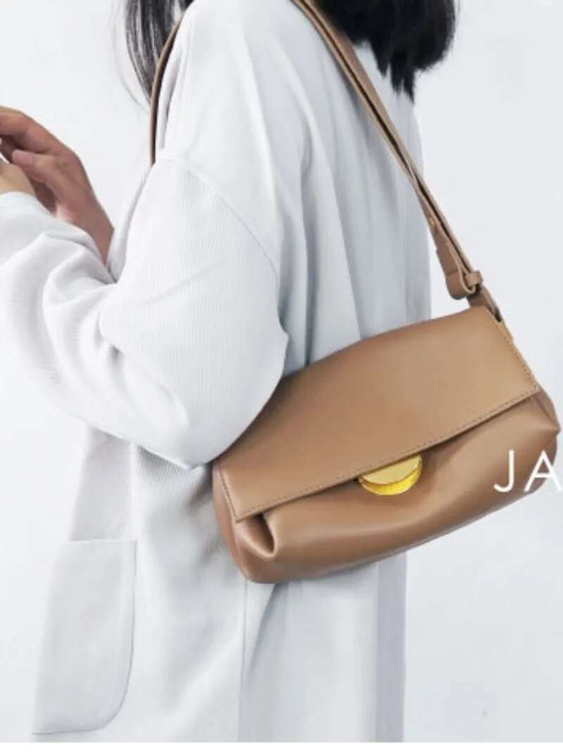 Hot Leather Women's Underarm Bag Design New Pole Head Cowhide Fashion Pleated Handbag Bags For Women designer handbags