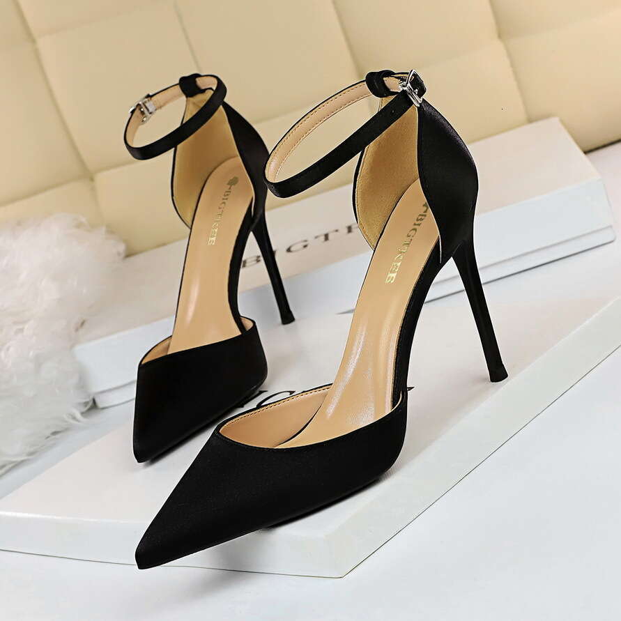 Designer Shoe 34-43 Plus Size Nude pink Pointed toe stiletto Satin sexy heels sling back Sandals ballroom dance Designer Shoe shoes women