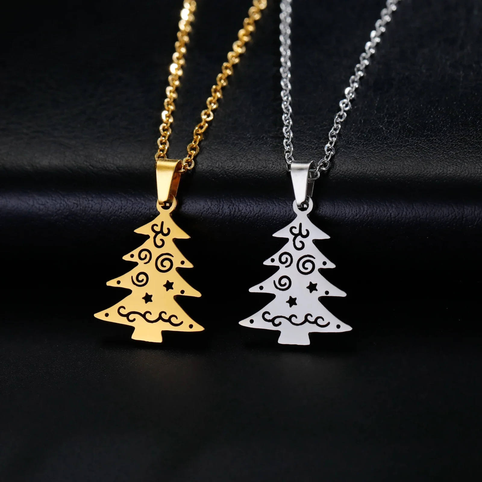 Love Snowman Christmas Tree Pendant Stainless Steel Necklace Mens and Womens Fashion Trend Jewelry Product 2025 251031