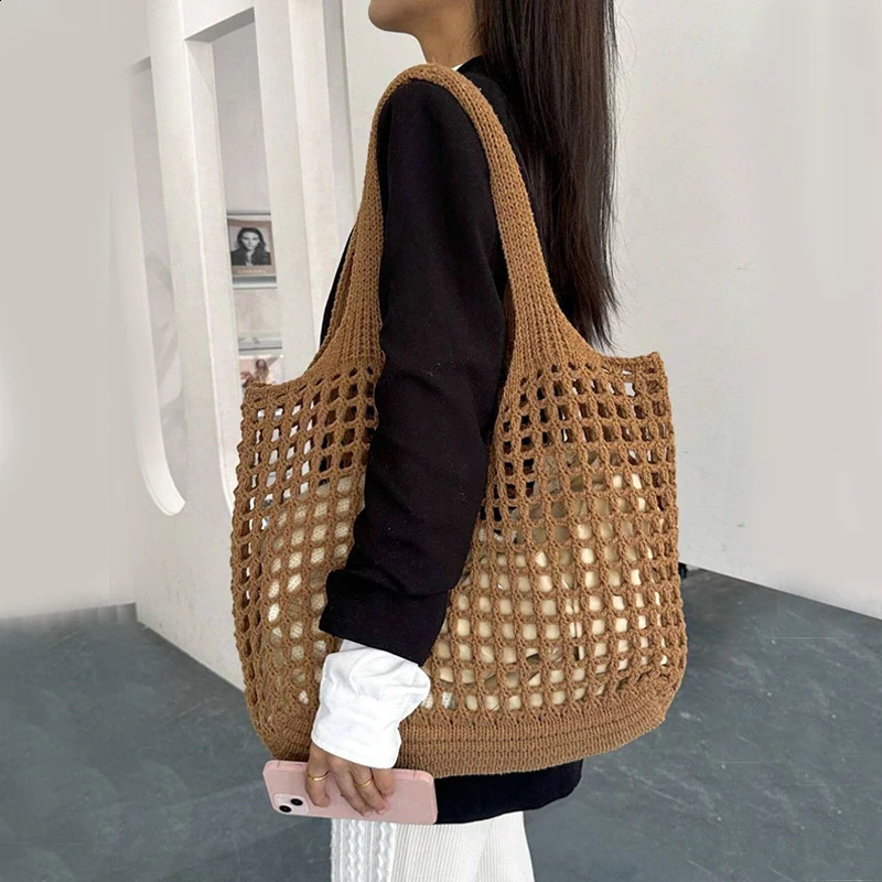Womens crochet handbag hollow beach bag large capacity fashionable knitted solid color casual shopping 250401