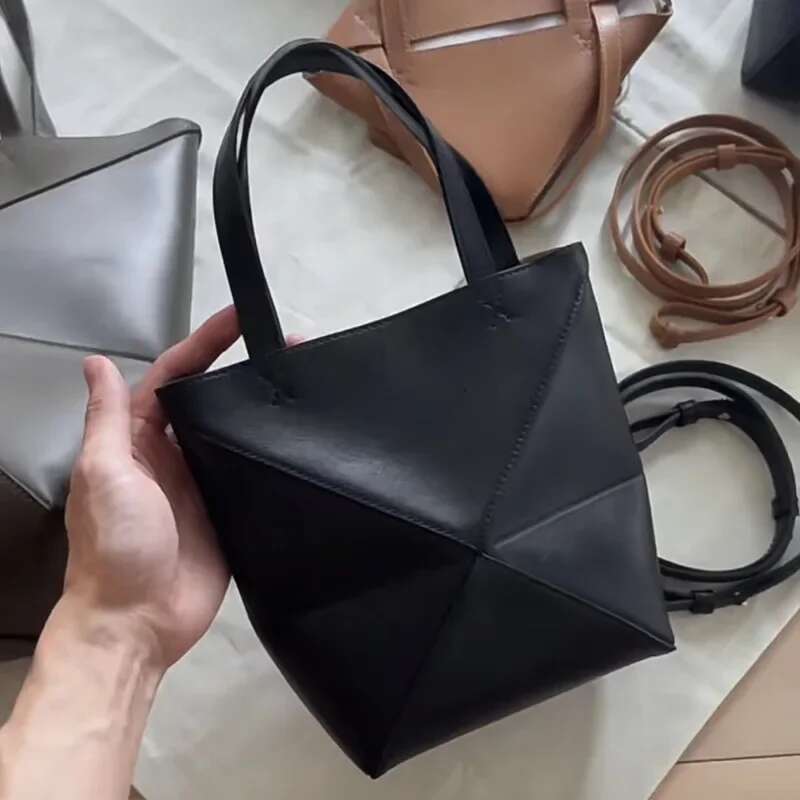 2024 New Large Capacity Foldable Soft Cow Leather Geometric Tote Women's Commuter Travel Bag Hip Hop Style Single Should