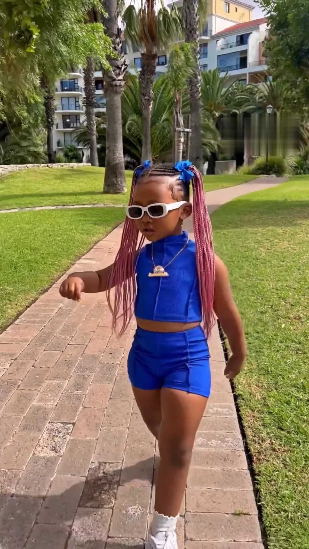 New 2024 Summer Girls Clothing Set Childrens Casual Solid Color Sleeveless T-shirt Top+Shorts Childrens Fashion Clothing 2-7 YearsXJ250410