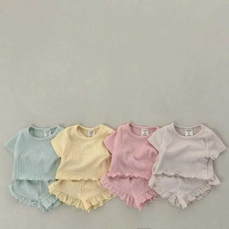 Baby summer cotton ribbed clothing set childrens short sleeved top T-shirt+shorts 2-piece set childrens casual pleated clothing setXJ250410