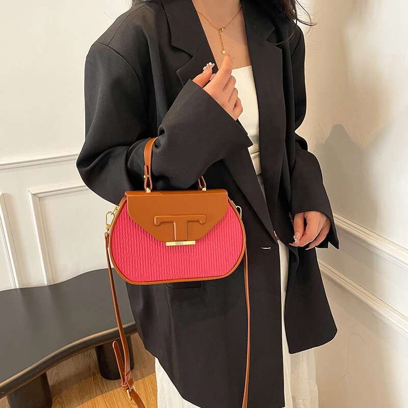 2025 new crossbody bag women's simple retro leather handbag designer wallet solid color commuting handbag large capacity5
